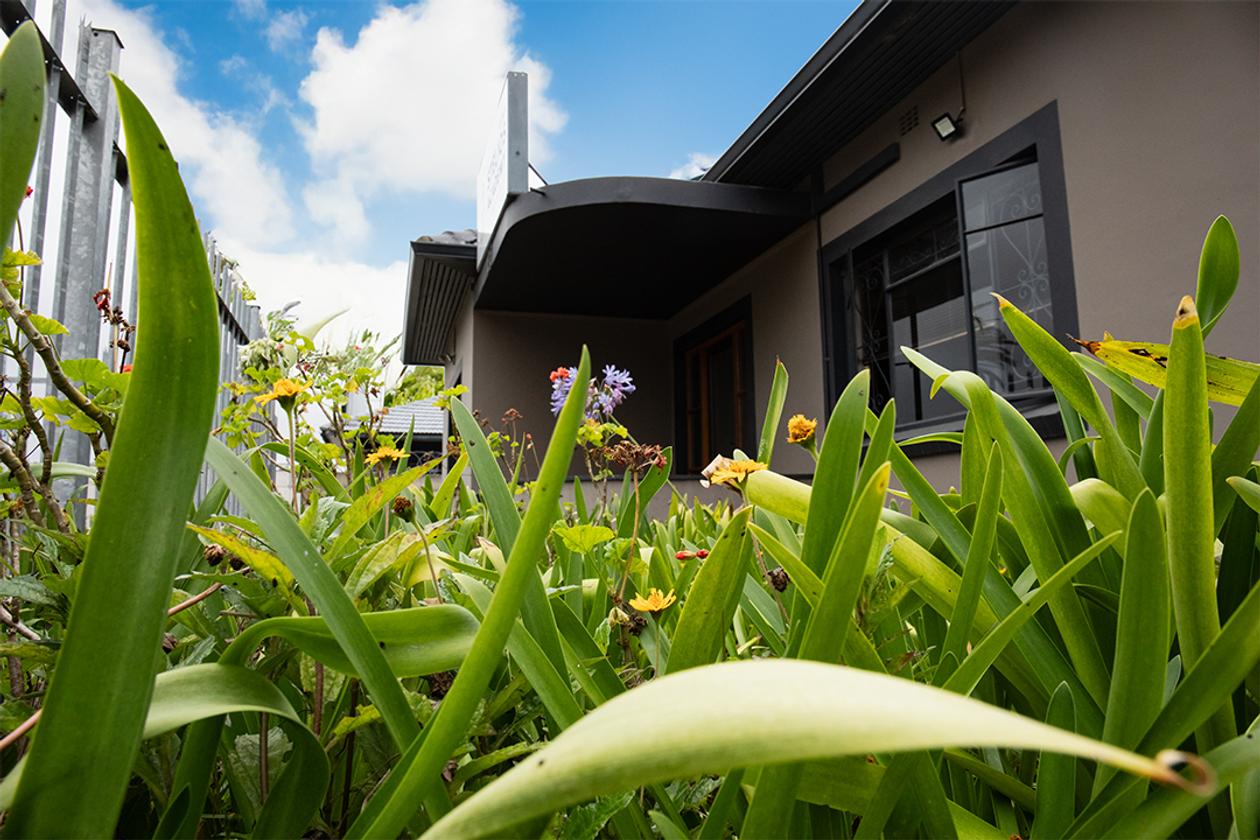 Beautiful garden area at Kanwerk for outdoor work and relaxation